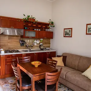 3* Frühstückspension Borgo Angioino